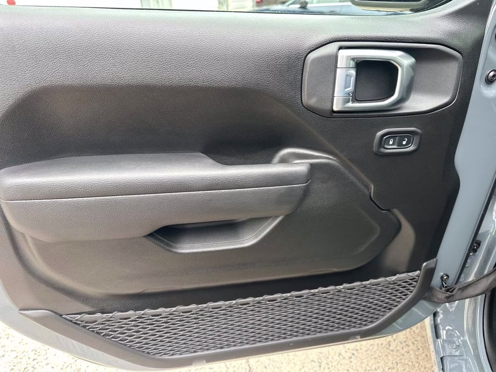 2026 Anvil Clear Coat Jeep Wrangler Sport 4X4 SUV