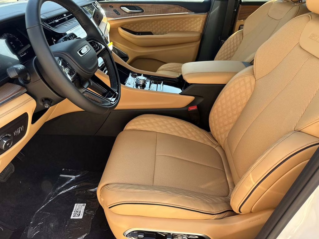 2026 Bright White Clearcoat Jeep Grand Cherokee Summit 4X4 SUV