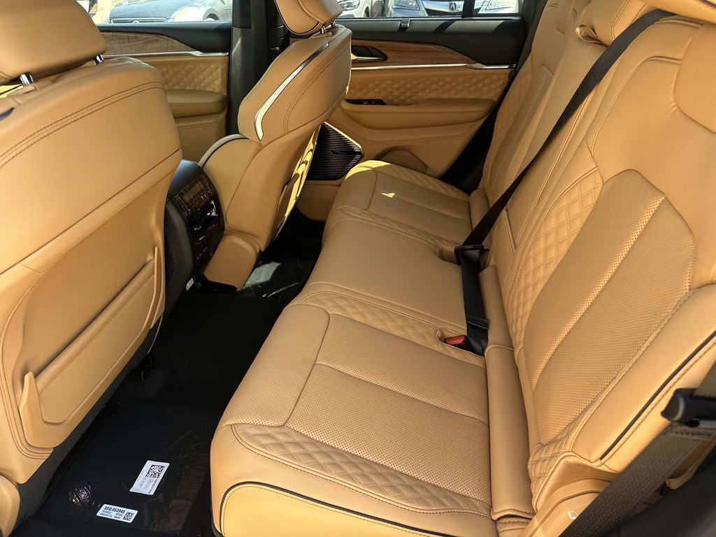 2026 Bright White Clearcoat Jeep Grand Cherokee Summit 4X4 SUV