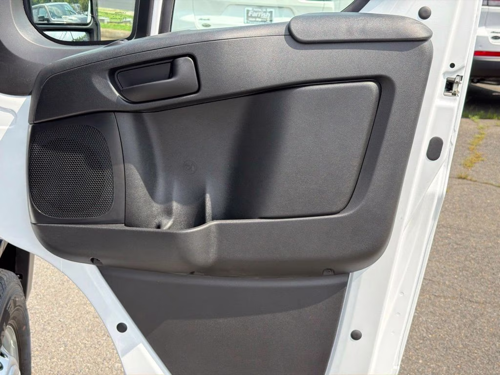 2026 Bright White Clearcoat Ram ProMaster 1500 Low Roof FWD Van