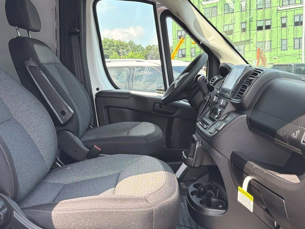 2026 Bright White Clearcoat Ram ProMaster 1500 Low Roof FWD Van