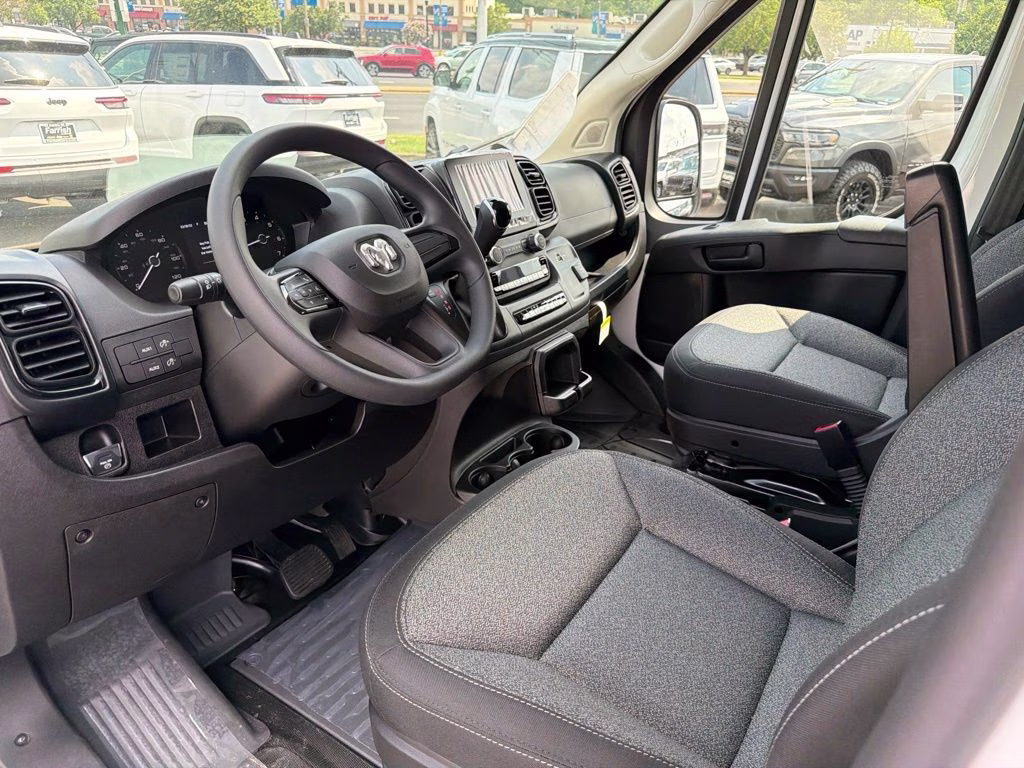2026 Bright White Clearcoat Ram ProMaster 1500 Low Roof FWD Van