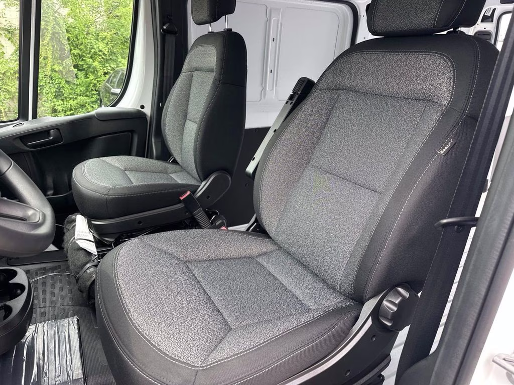 2026 Bright White Clearcoat Ram ProMaster 1500 Low Roof FWD Van