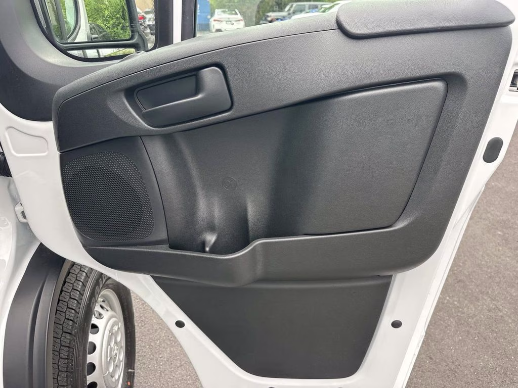 2026 Bright White Clearcoat Ram ProMaster 1500 Low Roof FWD Van