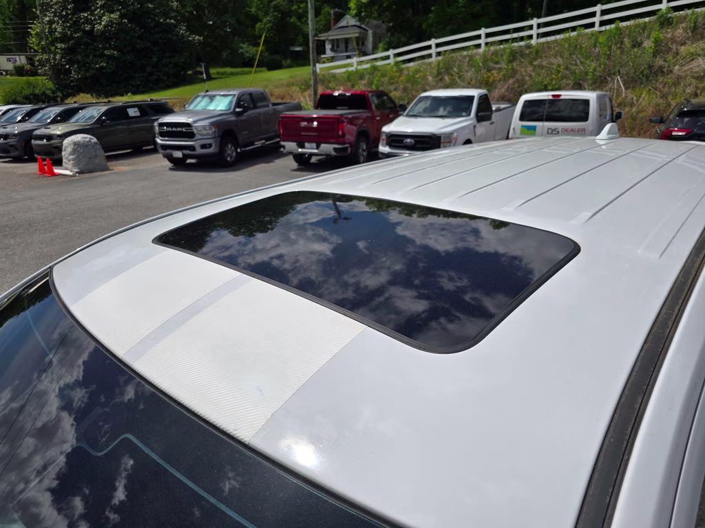 2021 White Knuckle Clearcoat Dodge Durango SRT 392 AWD SUV