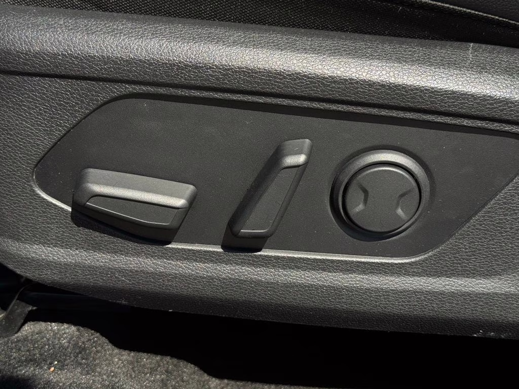 2023 Gravity Gray Kia Sportage EX FWD SUV