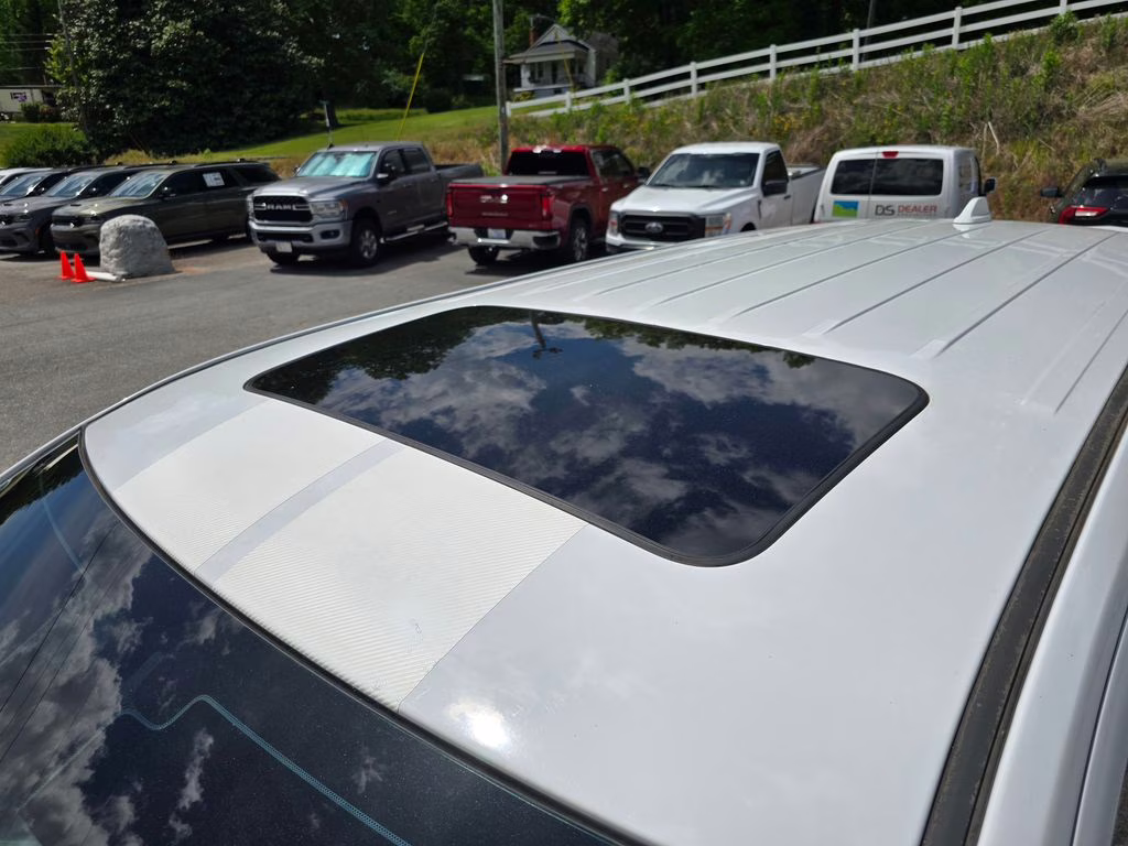 2021 White Knuckle Clearcoat Dodge Durango SRT 392 AWD SUV