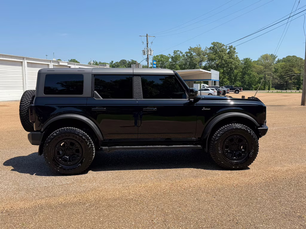 2024 Shadow Black Ford Bronco Wildtrak 4X4 SUV
