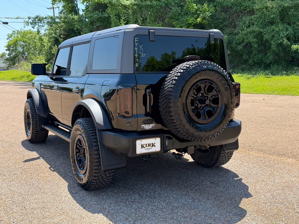 2024 Shadow Black Ford Bronco Wildtrak 4X4 SUV