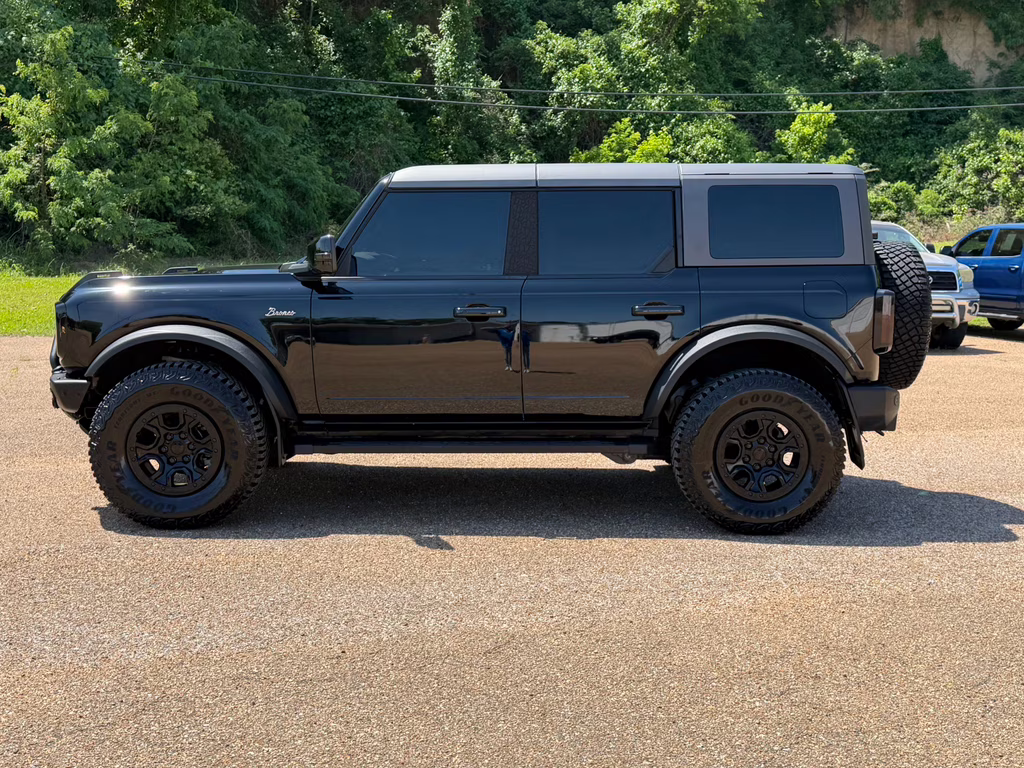 2024 Shadow Black Ford Bronco Wildtrak 4X4 SUV