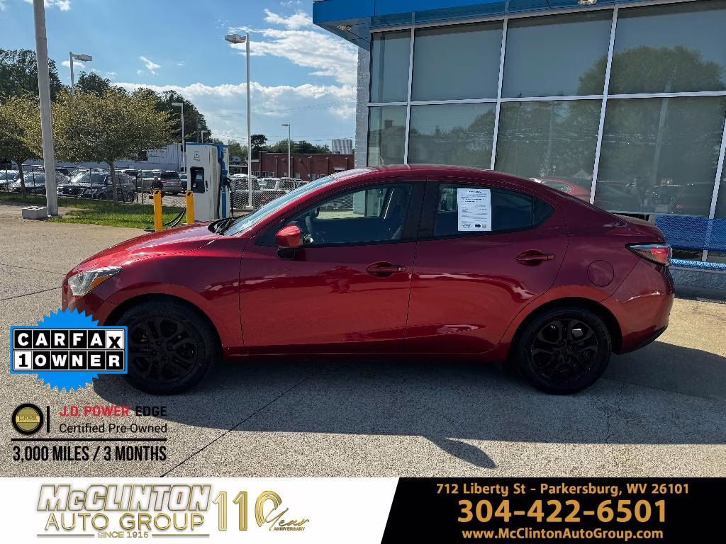 2017 Pulse Toyota Yaris iA Base FWD Sedan