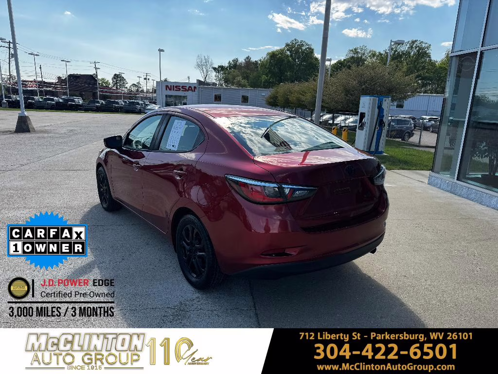 2017 Pulse Toyota Yaris iA Base FWD Sedan