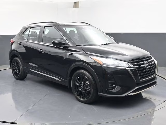 2024 Super Black Nissan Kicks SR FWD SUV