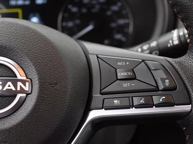 2024 Super Black Nissan Kicks SR FWD SUV