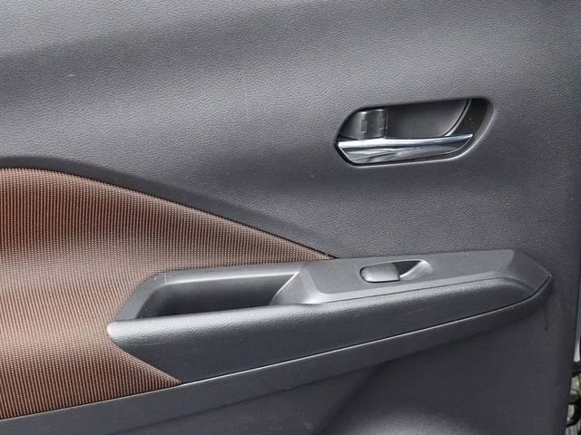 2024 Super Black Nissan Kicks SR FWD SUV