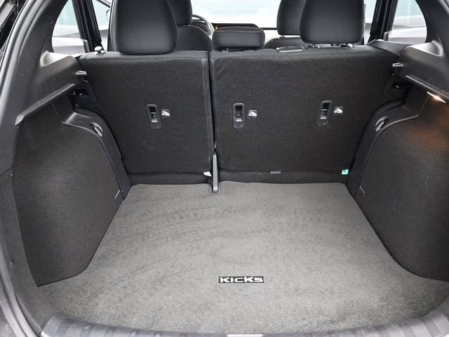 2024 Super Black Nissan Kicks SR FWD SUV