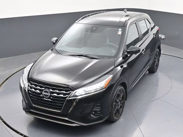 2024 Super Black Nissan Kicks SR FWD SUV