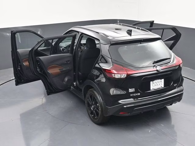 2024 Super Black Nissan Kicks SR FWD SUV