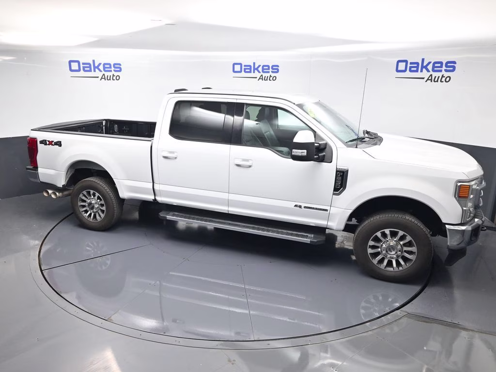 2021 Oxford White Ford Super Duty F-250 SRW Lariat 4X4 Truck