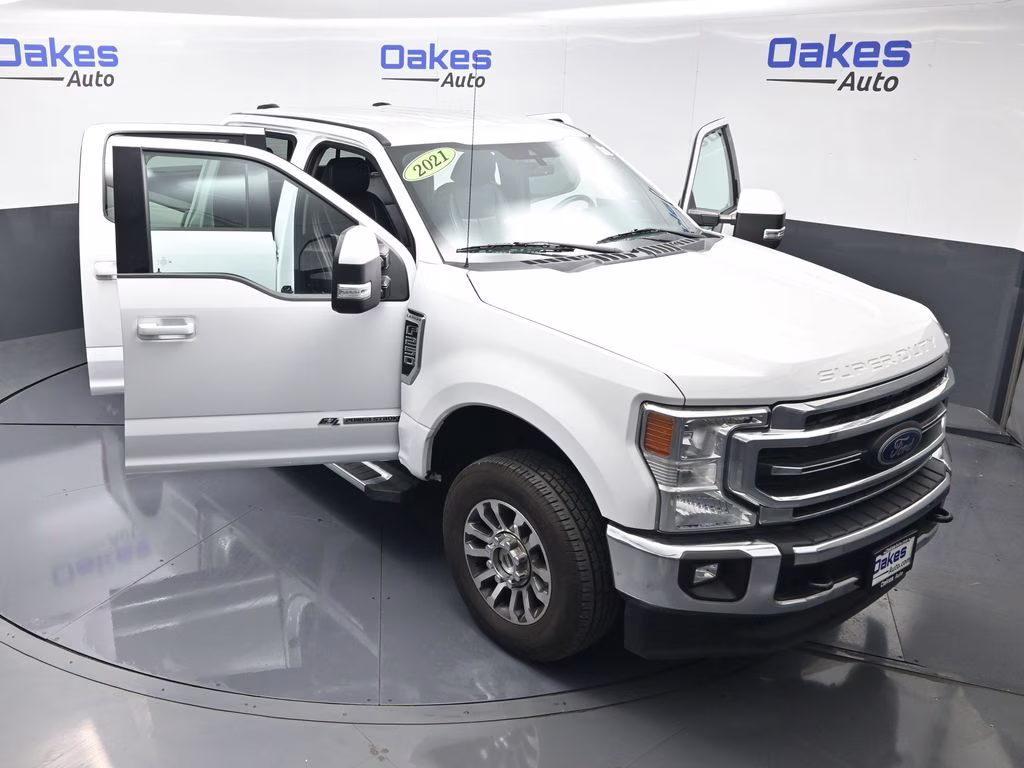2021 Oxford White Ford Super Duty F-250 SRW Lariat 4X4 Truck