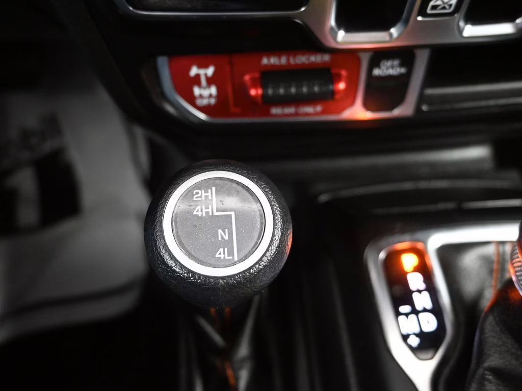 2021 Firecracker Red Clearcoat Jeep Gladiator Mojave 4x4 Customer Preferred Package 24D 4X4 Truck