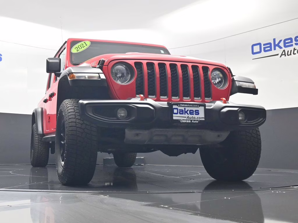 2021 Firecracker Red Clearcoat Jeep Gladiator Mojave 4x4 Customer Preferred Package 24D 4X4 Truck