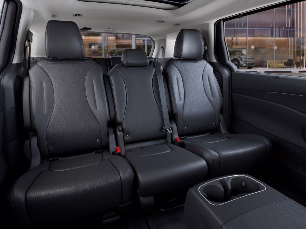 2026 Aurora Black Pearl Kia Carnival Hybrid SX FWD Van