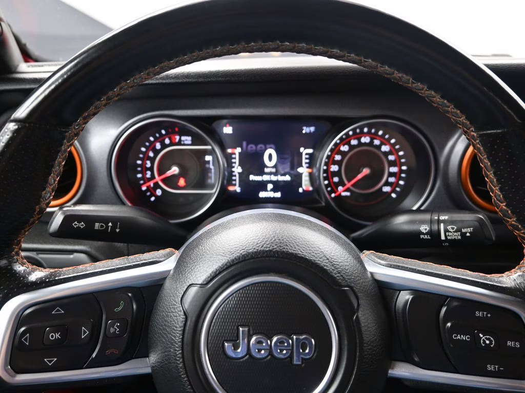 2021 Firecracker Red Clearcoat Jeep Gladiator Mojave 4x4 Customer Preferred Package 24D 4X4 Truck