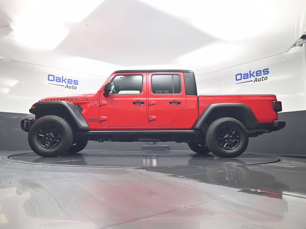 2021 Firecracker Red Clearcoat Jeep Gladiator Mojave 4x4 Customer Preferred Package 24D 4X4 Truck