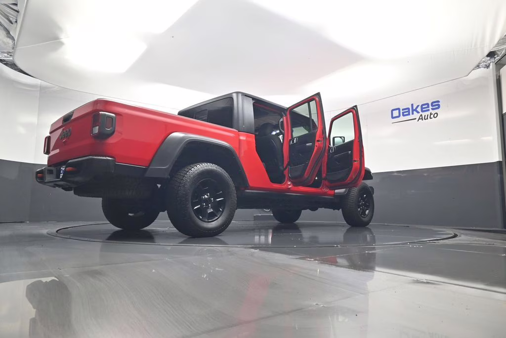 2021 Firecracker Red Clearcoat Jeep Gladiator Mojave 4x4 Customer Preferred Package 24D 4X4 Truck