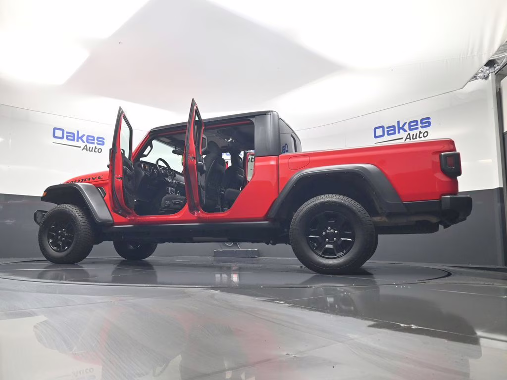 2021 Firecracker Red Clearcoat Jeep Gladiator Mojave 4x4 Customer Preferred Package 24D 4X4 Truck
