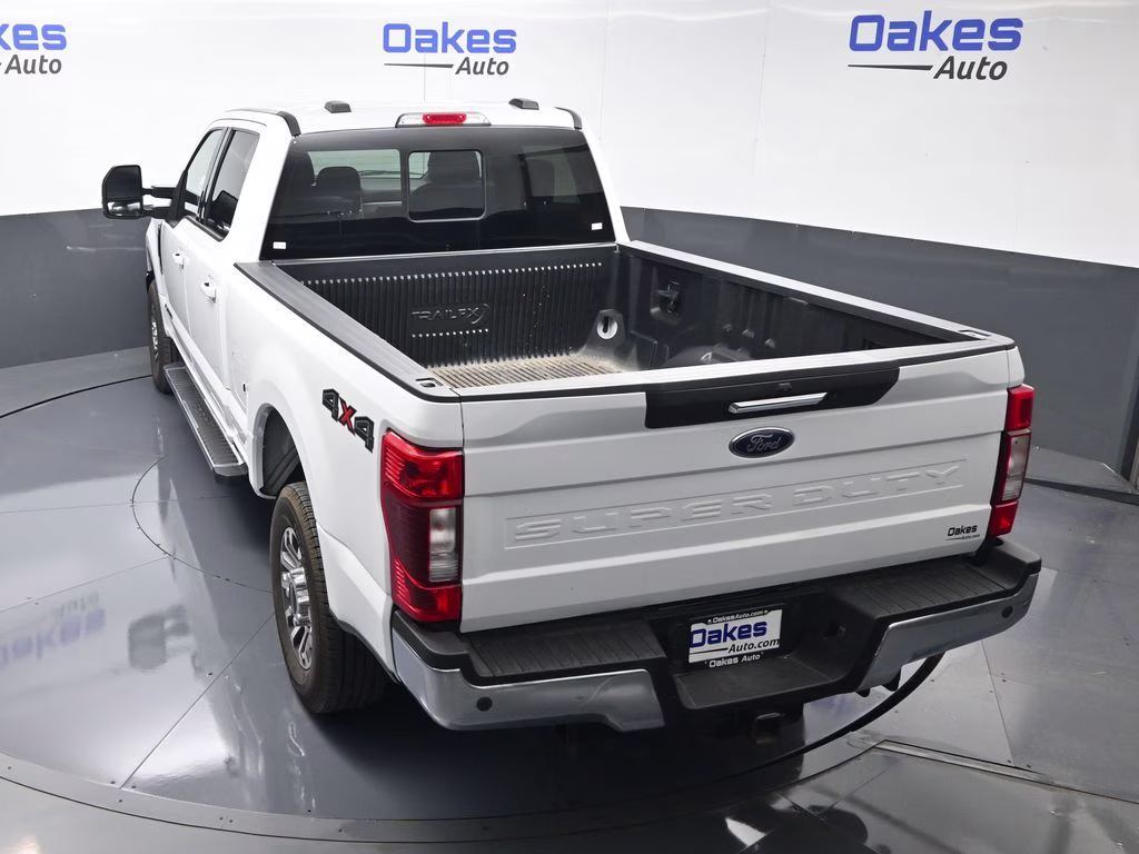 2021 Oxford White Ford Super Duty F-250 SRW Lariat 4X4 Truck