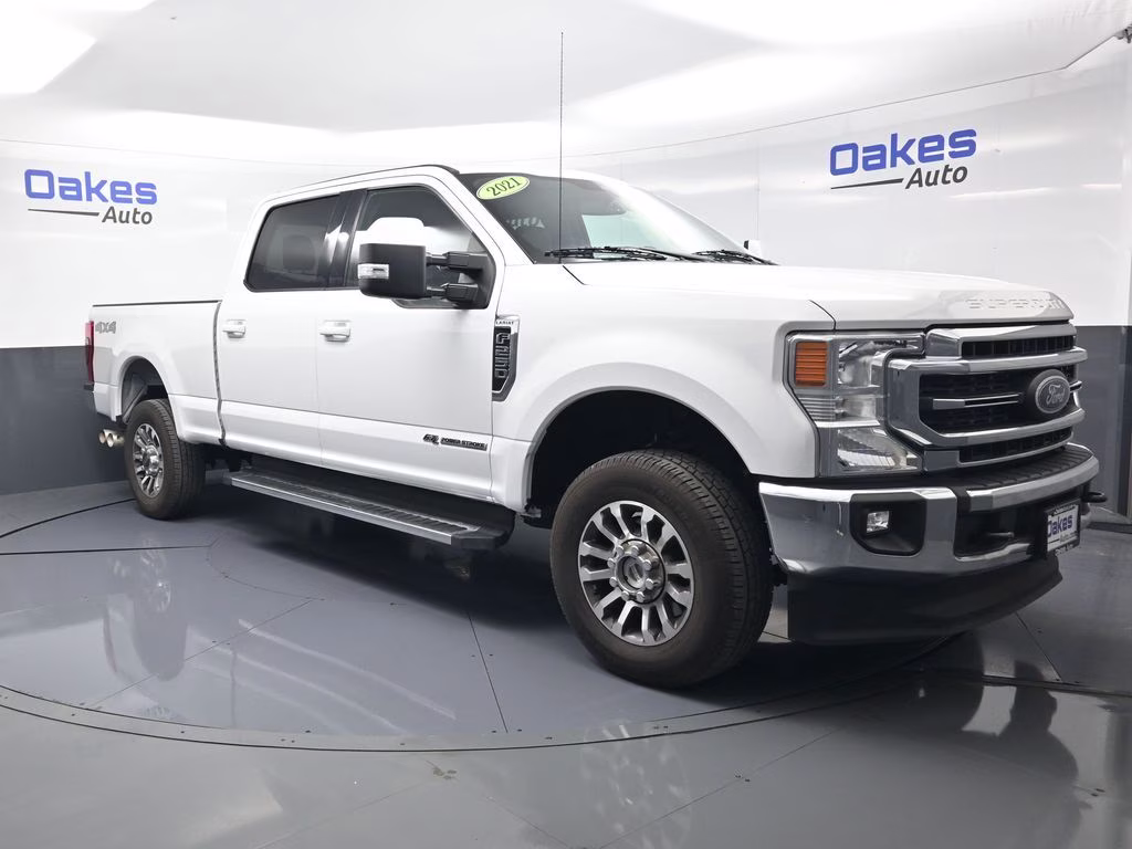 2021 Oxford White Ford Super Duty F-250 SRW Lariat 4X4 Truck