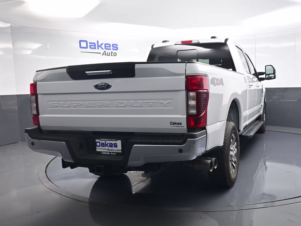 2021 Oxford White Ford Super Duty F-250 SRW Lariat 4X4 Truck