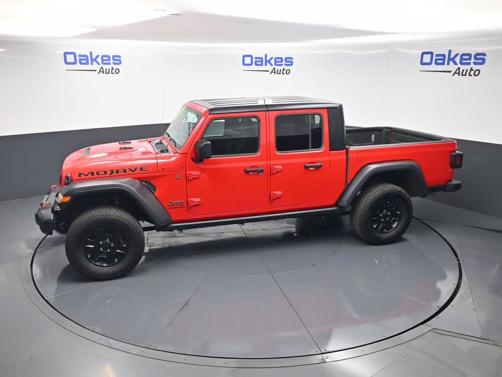 2021 Firecracker Red Clearcoat Jeep Gladiator Mojave 4x4 Customer Preferred Package 24D 4X4 Truck
