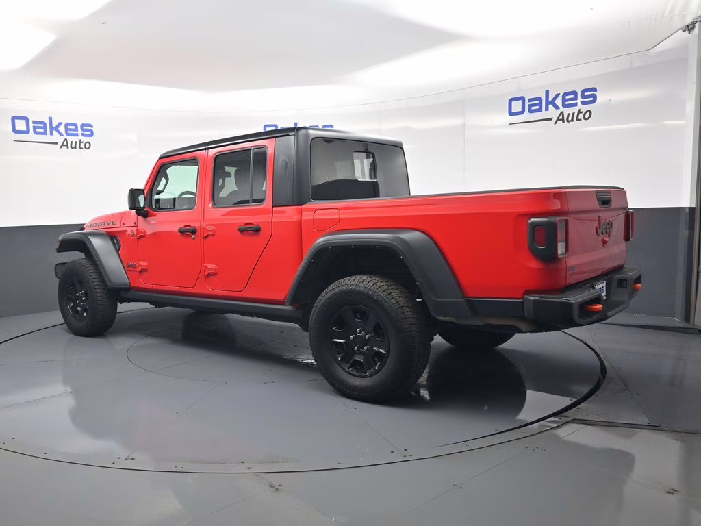 2021 Firecracker Red Clearcoat Jeep Gladiator Mojave 4x4 Customer Preferred Package 24D 4X4 Truck