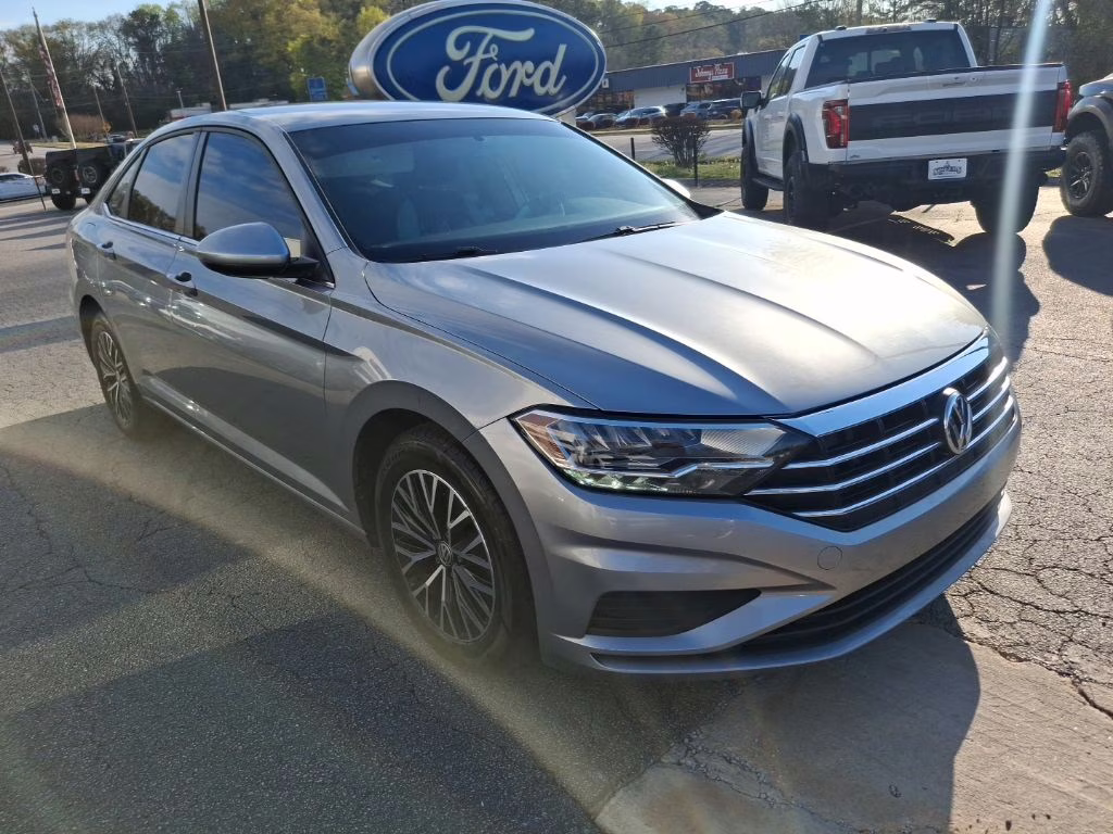 2021 Silver Metallic Volkswagen Jetta 1.4T S FWD Sedan