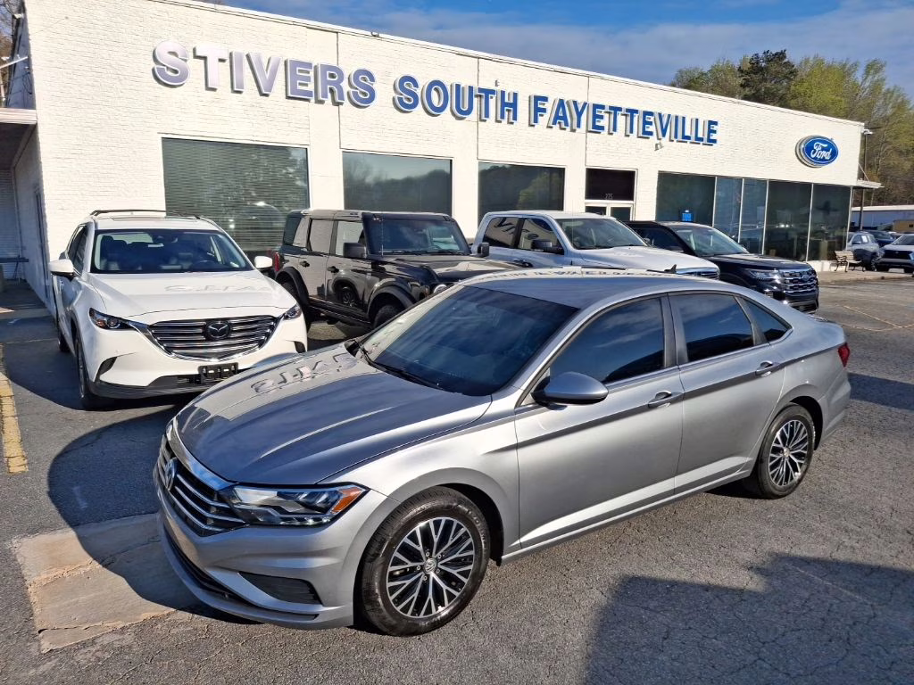 2021 Silver Metallic Volkswagen Jetta 1.4T S FWD Sedan
