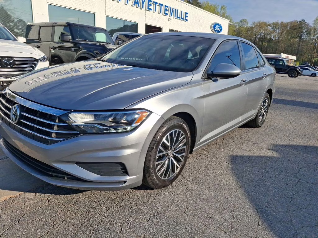 2021 Silver Metallic Volkswagen Jetta 1.4T S FWD Sedan