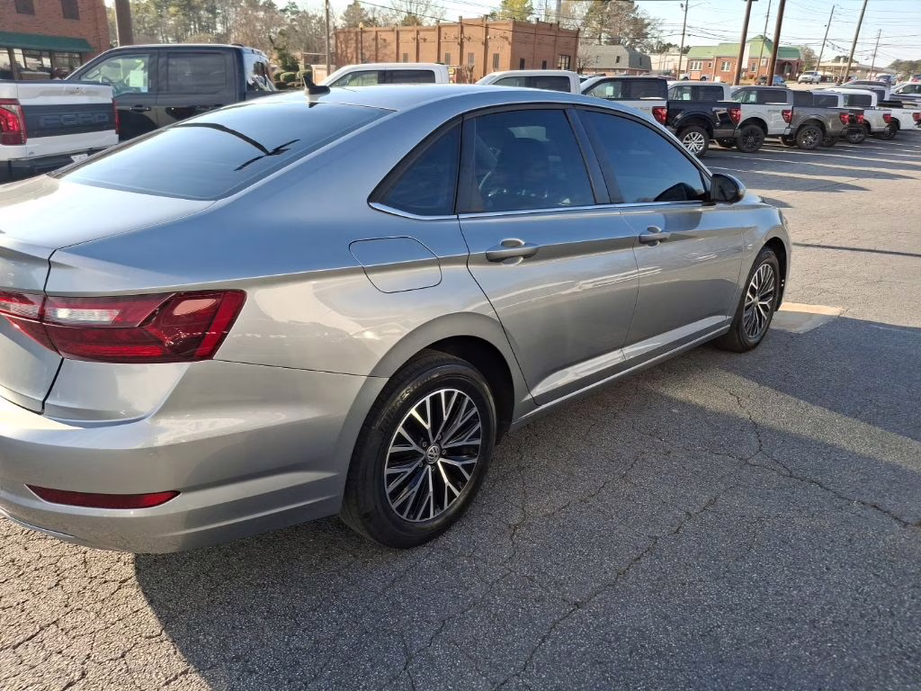 2021 Silver Metallic Volkswagen Jetta 1.4T S FWD Sedan