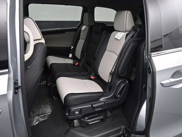 2026 Solar Silver Metallic Honda Odyssey Elite FWD Van