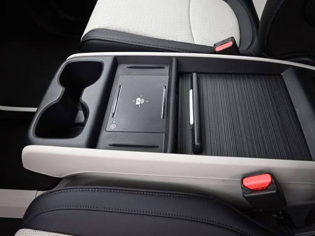 2026 Solar Silver Metallic Honda Odyssey Elite FWD Van