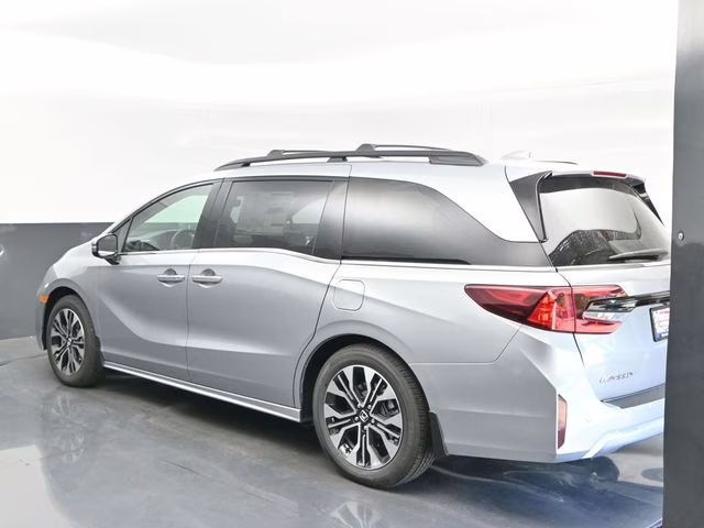 2026 Solar Silver Metallic Honda Odyssey Elite FWD Van