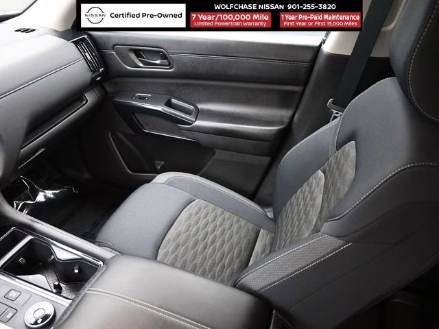 2024 Pearl White Tricoat Nissan Pathfinder SV 4X4 SUV