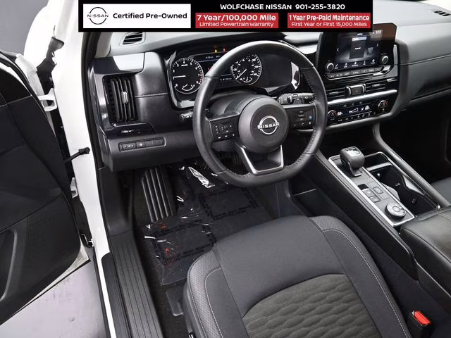 2024 Pearl White Tricoat Nissan Pathfinder SV 4X4 SUV