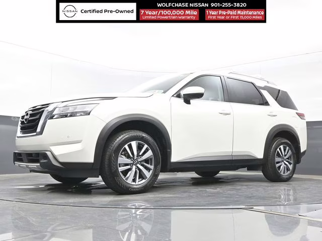 2024 Pearl White Tricoat Nissan Pathfinder SL FWD SUV