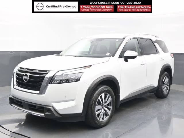 2025 Everest White Pearl Tricoat Nissan Pathfinder SL 4X4 SUV