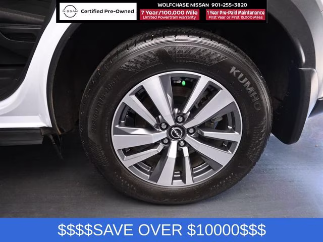 2025 Everest White Pearl Tricoat Nissan Pathfinder SL 4X4 SUV