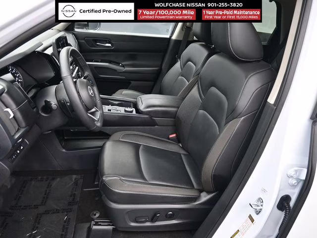 2025 Everest White Pearl Tricoat Nissan Pathfinder SL 4X4 SUV