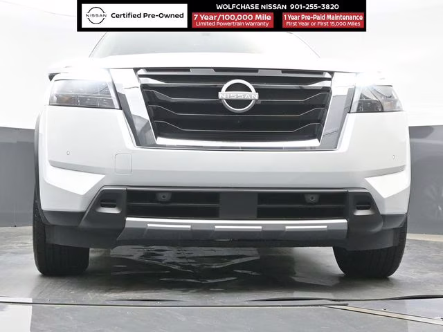 2025 Everest White Pearl Tricoat Nissan Pathfinder SL 4X4 SUV